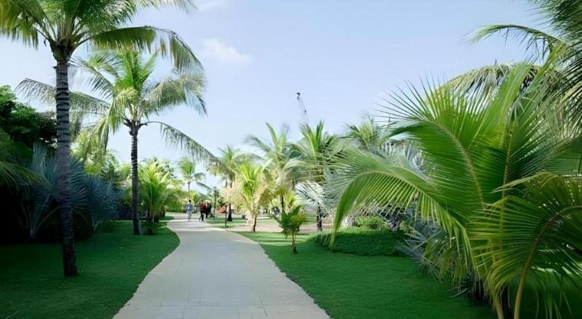 Hoa Binh - Rach Gia Resort Экстерьер фото